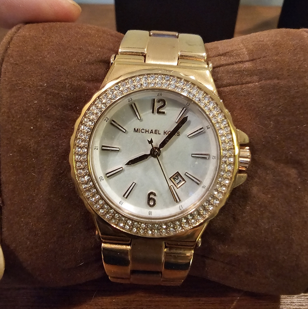 Michael Kors rose gold watch